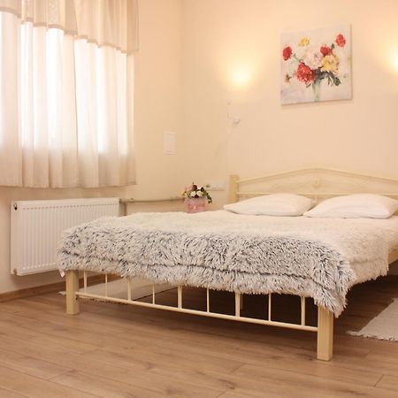 Centralny Hotel كريفوي روغ المظهر الخارجي الصورة