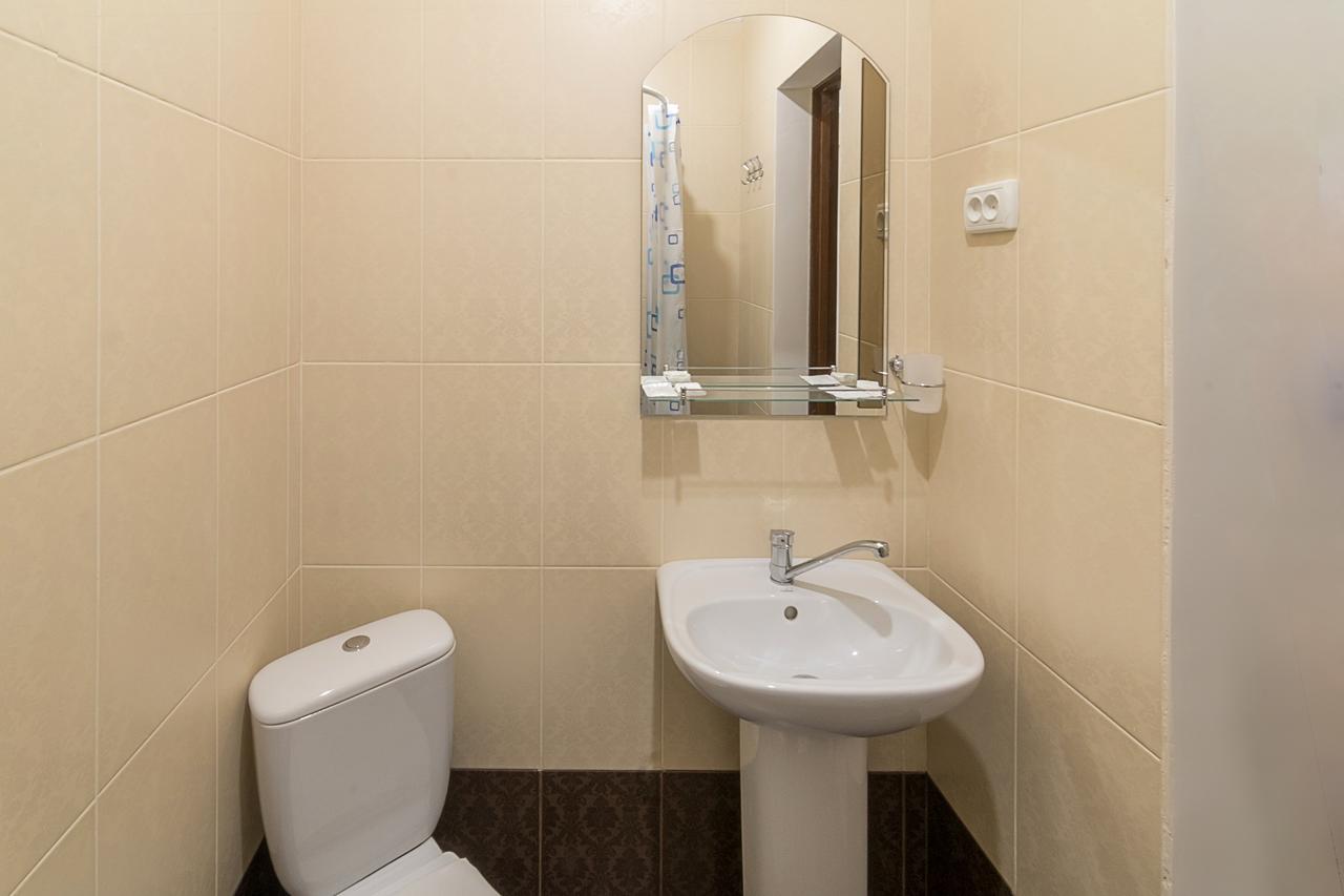 Centralny Hotel كريفوي روغ الغرفة الصورة