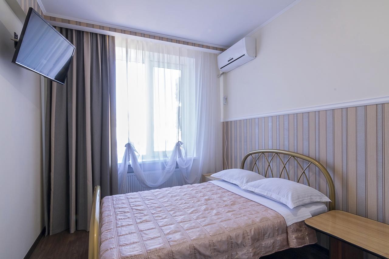 Centralny Hotel كريفوي روغ المظهر الخارجي الصورة